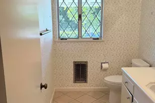 1920 N Altadena Dr, Pasadena, CA 91107 - Photo 14