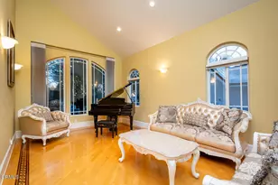 1075 E Tujunga Ave, Burbank, CA 91501 - Photo 8