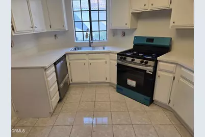 8541 Creekside Place, Rancho Cucamonga, CA 91730 - Photo 4