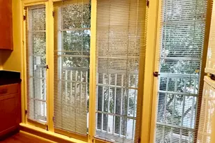 588 S Mentor Ave, Pasadena, CA 91106 - Photo 12