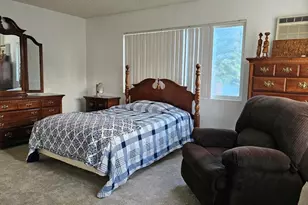 2786 Kennington Dr, Glendale, CA 91206 - Photo 24