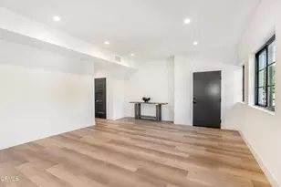 139 S Oak Knoll Ave, Pasadena, CA 91101 - Photo 14