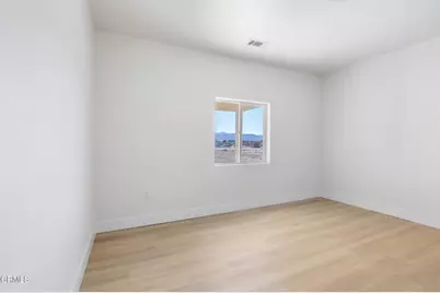 10824 E Avenue S, Littlerock, CA 93543 - Photo 4