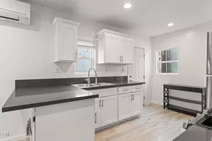 1047 E Brenner Pl, Long Beach, CA 90813 - Photo 10