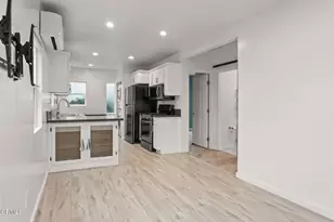 1047 E Brenner Pl, Long Beach, CA 90813 - Photo 6
