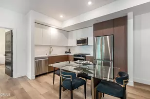 139 S Oak Knoll Ave, Pasadena, CA 91101 - Photo 8