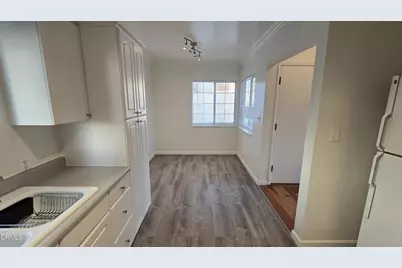 1489 N Altadena Drive, Pasadena, CA  - Photo 12