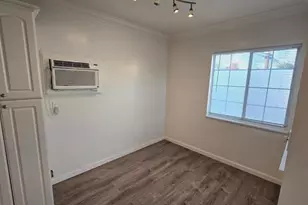 1489 N Altadena Dr, Pasadena, CA - Photo 6