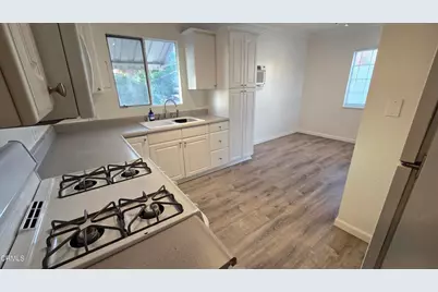 1489 N Altadena Drive, Pasadena, CA  - Photo 10