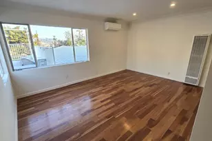 1489 N Altadena Dr, Pasadena, CA - Photo 4