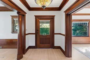 111 S Wilton Pl, Los Angeles, CA 90004 - Photo 8