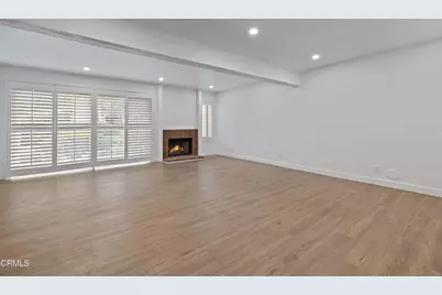 5720 Owensmouth Avenue #125, Woodland Hills, CA 91367 - Photo 2