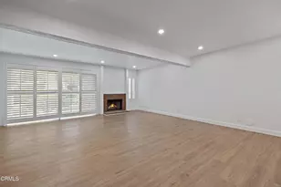 5720 Owensmouth Ave, Woodland Hills, CA 91367 - Photo 2