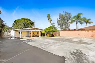 9847 Palmetto Ave, Fontana, CA 92335 - Photo 16