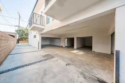 668 Keenan Avenue, Los Angeles, CA 90022 - Photo 4