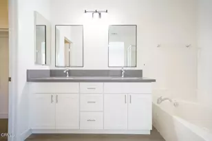 27285 Blue Spruce Pl, Valencia, CA 91354 - Photo 22