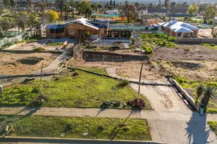 70 W Las Flores Dr, Altadena, CA 91001 - Photo 2