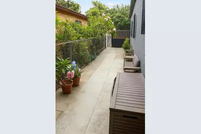 1954 E 112th Street, Los Angeles, CA 90059 - Photo 8