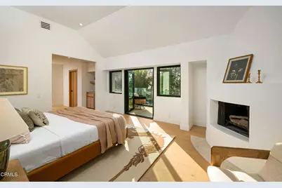 9617 Oak Pass Road, Beverly Hills, CA 90210 - Photo 32