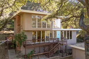 3556 Canyon Crest Rd, Altadena, CA 91001 - Photo 2