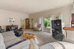 1443 Dorothy Dr, Glendale, CA 91202 - Photo 12