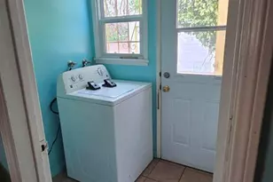 349 Laun St, Altadena, CA 91001 - Photo 14