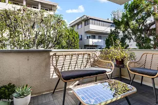 385 S Oakland Ave, Pasadena, CA 91101 - Photo 1