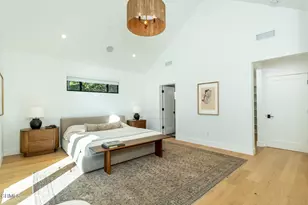 2950 Oak Glen Rd, Glendale, CA 91208 - Photo 30