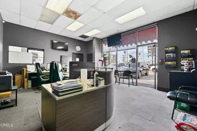 3549 E Colorado Boulevard, Pasadena, CA  - Photo 12