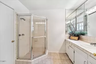 4959 Brewster Dr, Tarzana, CA 91356 - Photo 32