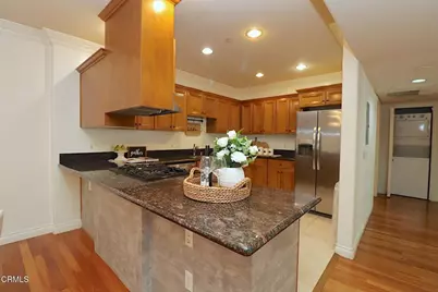 3855 Ingraham Street #204, Los Angeles, CA 90005 - Photo 4