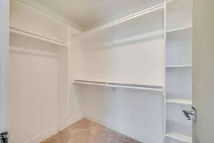 239 S Marengo Ave, Pasadena, CA 91101 - Photo 24