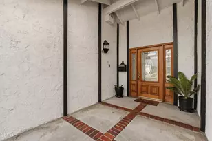 514 E Moorehaven Dr, Carson, CA 90746 - Photo 4