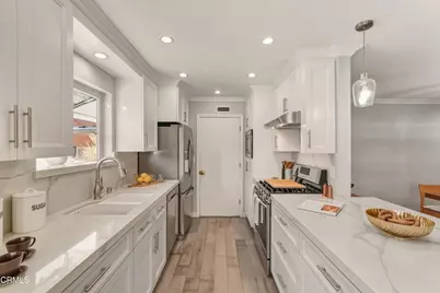 514 E Moorehaven Drive, Carson, CA 90746 - Photo 12