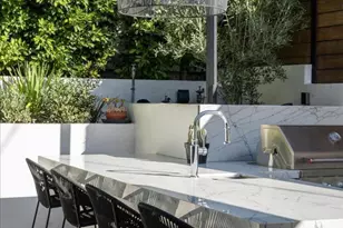 10747 Valleyheart Dr, Studio City, CA 91604 - Photo 58