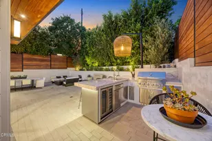 10747 Valleyheart Dr, Studio City, CA 91604 - Photo 62