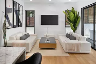 10747 Valleyheart Dr, Studio City, CA 91604 - Photo 16