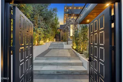 10747 Valleyheart Drive, Studio City, CA 91604 - Photo 8