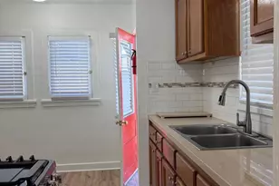 1107 E Howard St, Pasadena, CA 91104 - Photo 6