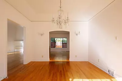 136 S Arden Boulevard, Los Angeles, CA 90004 - Photo 18
