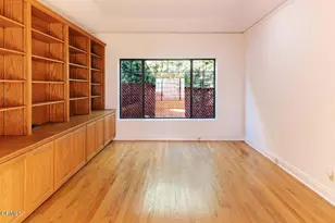 136 S Arden Blvd, Los Angeles, CA 90004 - Photo 24