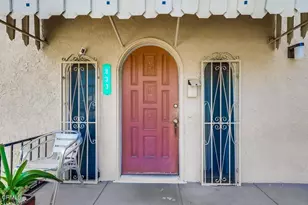 833 835 Ridgewood, Los Angeles, CA 90038 - Photo 2
