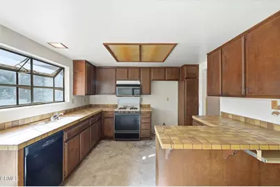 295 E Blue Mountain Way, Claremont, CA 91711 - Photo 14