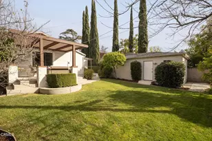 1896 E Mountain St, Pasadena, CA 91104 - Photo 38