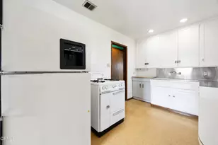8416 Katherine Ave, Panorama City, CA 91402 - Photo 12