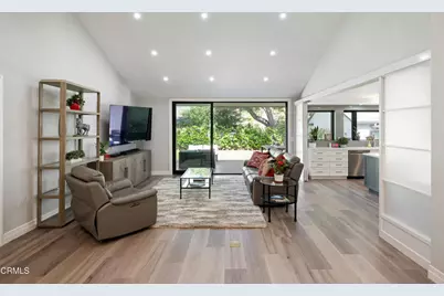 4428 Oakwood Avenue, La Canada Flintridge, CA 91011 - Photo 12