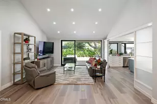 4428 Oakwood Ave, La Canada Flintridge, CA 91011 - Photo 12