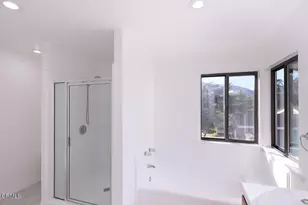 2727 Altura Ave, La Crescenta, CA 91214 - Photo 22