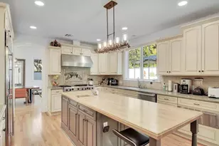 1929 Lyans Dr, La Canada Flintridge, CA 91011 - Photo 14