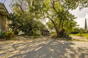 12016 Mountain View Trail, Sylmar, CA 91342 - Photo 48